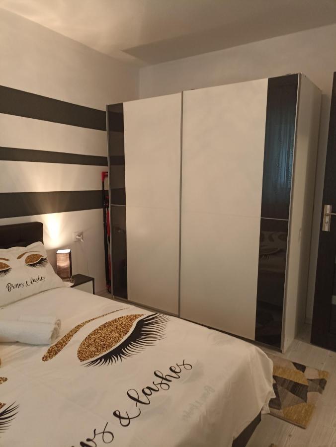 Apartament Sofy2 Baile Herculane Bagian luar foto