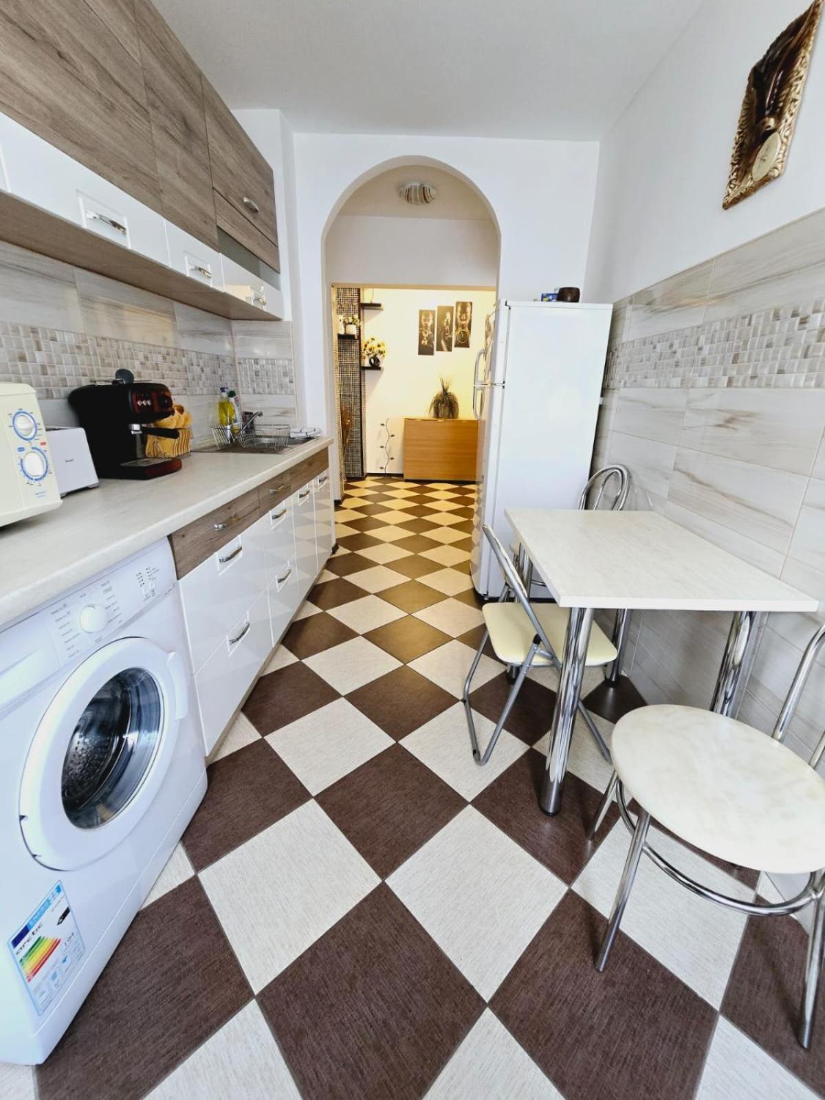 Apartament Sofy2 Baile Herculane Bagian luar foto